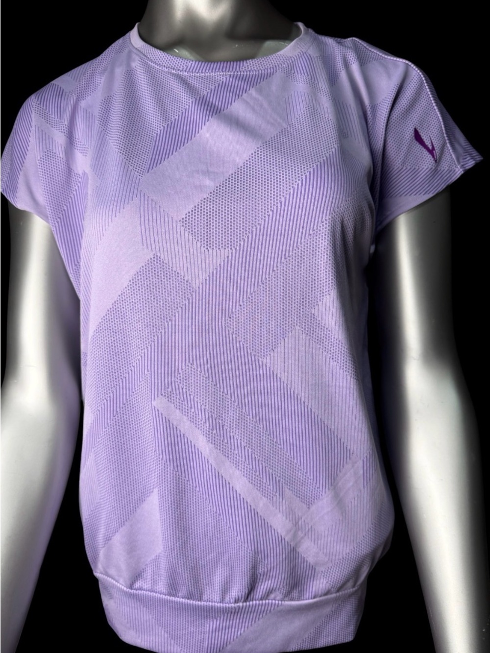 Brooks Lavender Short Sleeve Women's Athletic Tee  excelent condition